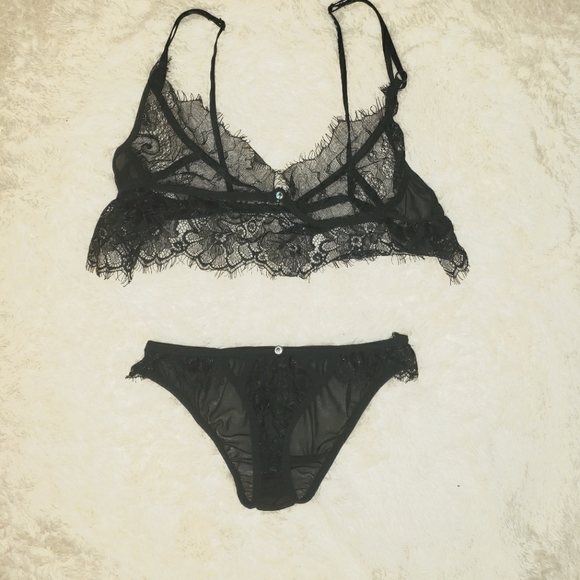 SHEIN Other - NWOT Shein bra and panty set, small